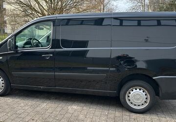 Peugeot Expert 351.695 km 2.650 &euro; Obertshausen 63179