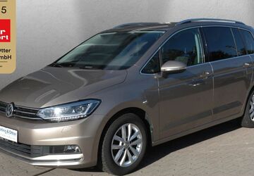 VW Touran 111.800 km 19.900 &euro; Maintal 63477