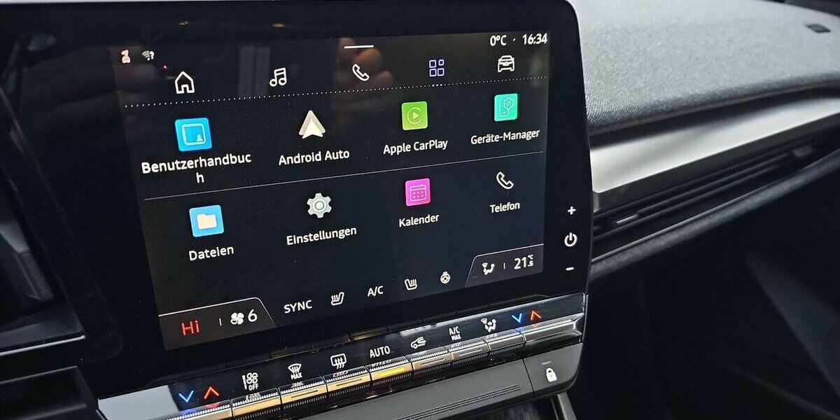 Renault Megane E-Tech Electric Equilibr+ 16300 .- Netto 21.313 km 19.397 &euro; Schwalbach/Taunus 65824