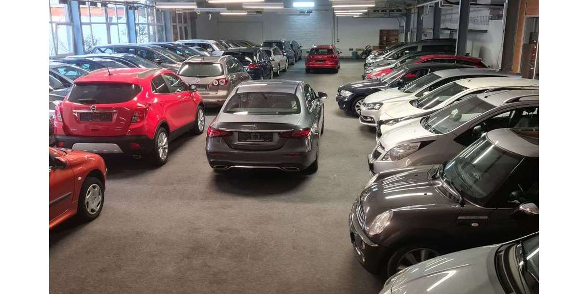 Peugeot 208 79.990 km 5.500 &euro; Rüsselsheim 65428