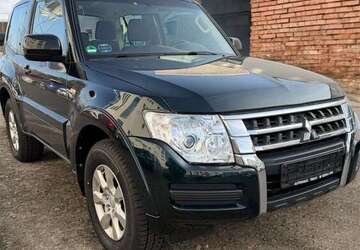 Mitsubishi Pajero 108.500 km 28.600 &euro; Rodgau 63110