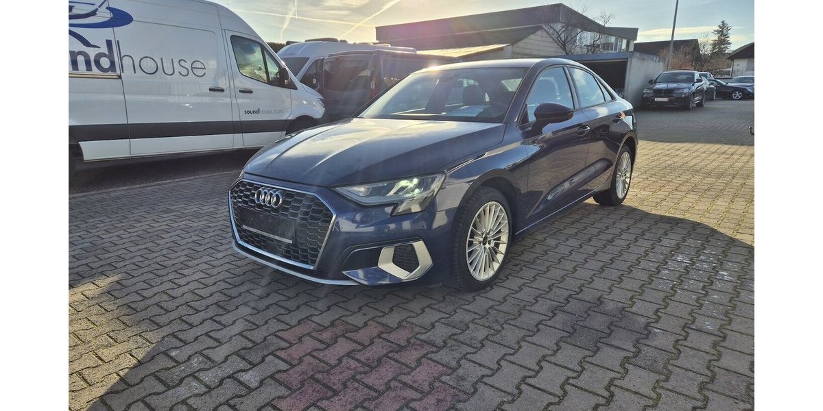 Audi A3 35 TDI advanced Rückfahrkamera, Navigation, App 109.521 km 20.990 &euro; Rodgau 63110