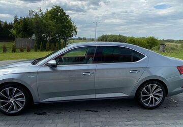 Skoda Superb 175.000 km 14.500 &euro; Frankfurt nad Menem 60437