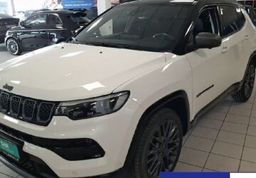 Jeep Compass 66.592 km 21.980 &euro; Frankfurt 60314