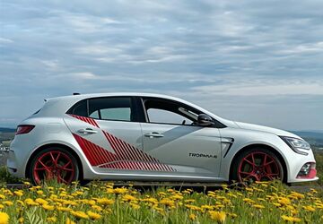 Renault Megane 8.427 km 57.727 &euro; Neu-Anspach 61267