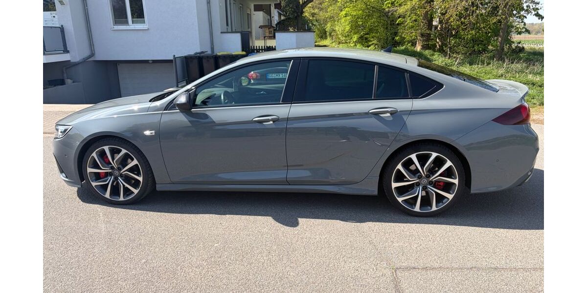 Opel Insignia 128.000 km 21.000 &euro; Büttelborn-Worfelden 64572
