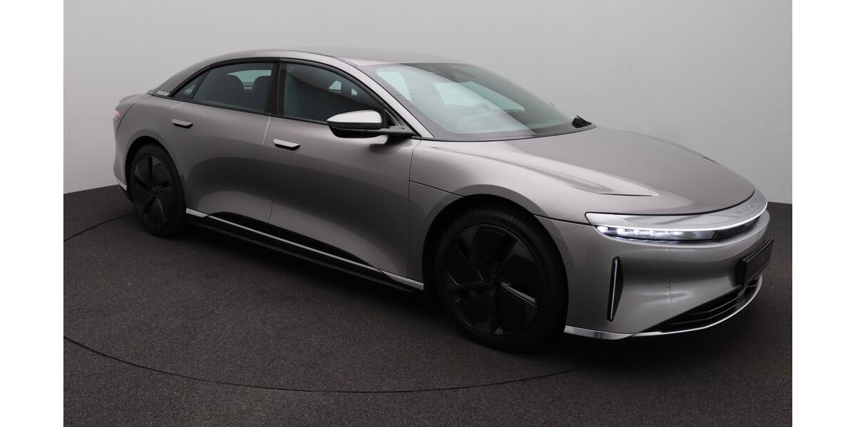 Lucid Air 43.990 km 71.745 &euro; Frankfurt 60388