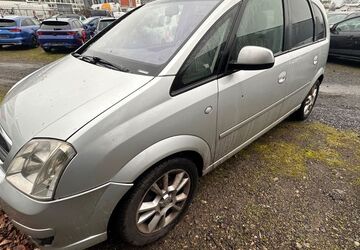 Opel Meriva 216.000 km 590 &euro; Hanau 63452