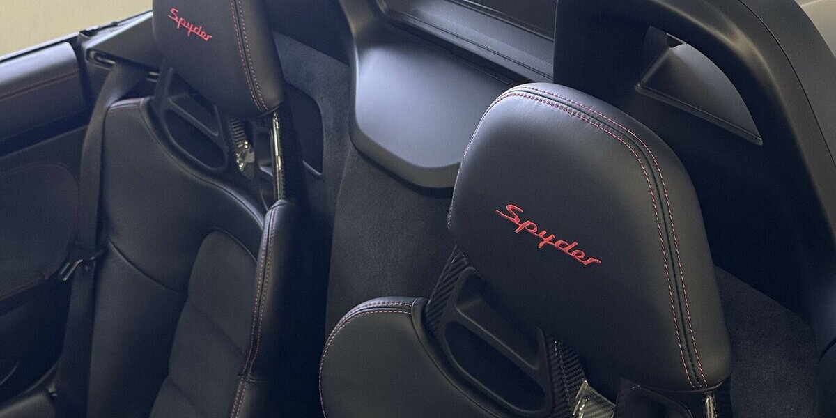 Porsche 718 Boxster Spyder APPROVED/Schalensitze/Chrono 6.800 km 108.000 &euro; Dreieich 63303