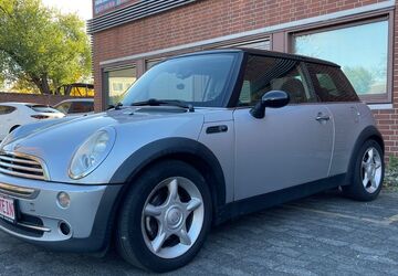 Mini Cooper 284.000 km 1.399 &euro; Rüsselsheim am Main 65428