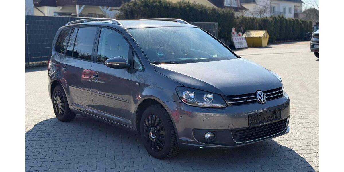 VW Touran 150.000 km 7.999 &euro; Heusenstamm 63150
