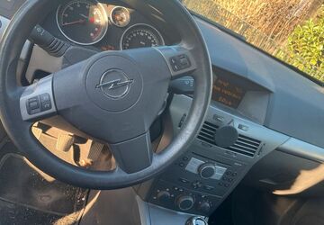 Opel Astra 136.000 km 800 &euro; Obertshausen 63179