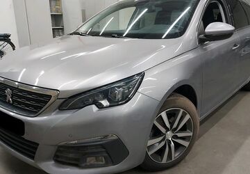 Peugeot 308 181.000 km 7.735 &euro; Kelkheim 65779