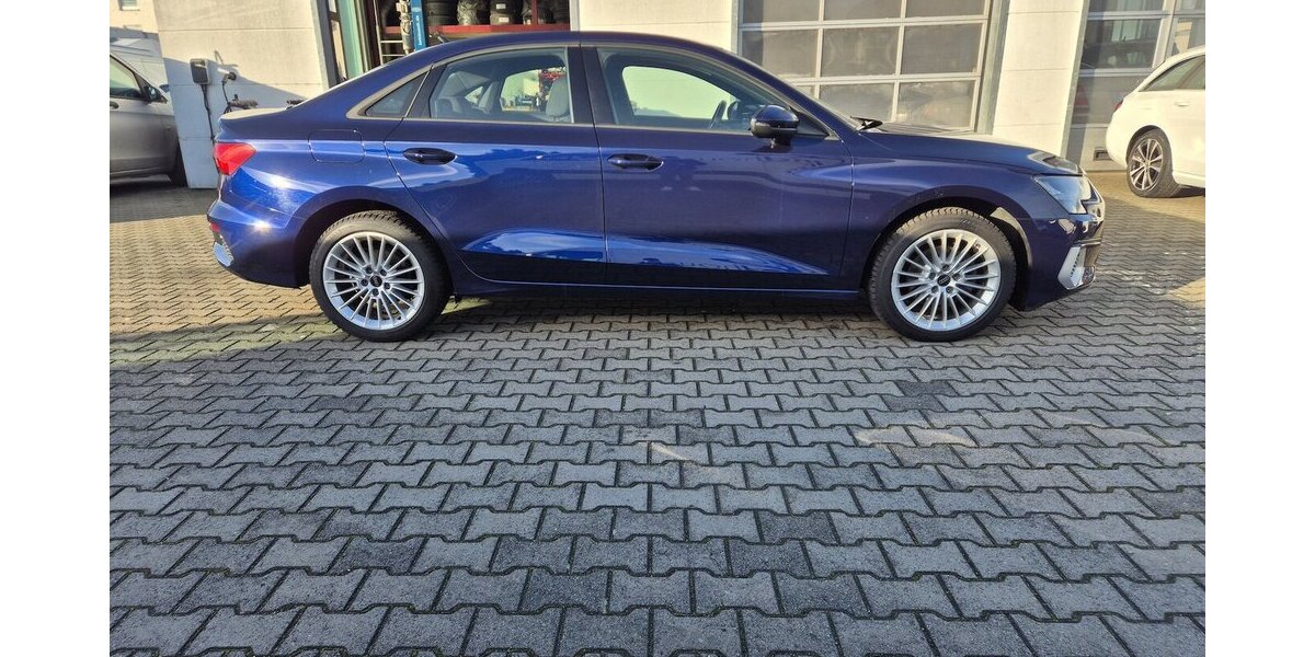 Audi A3 35 TDI advanced Rückfahrkamera, Navigation, App 109.521 km 20.990 &euro; Rodgau 63110