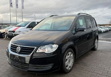 VW Touran 205.000 km 5.250 &euro; Dietzenbach 63128
