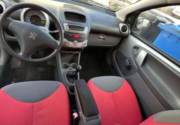 Peugeot 107 180.000 km 1.900 &euro; Büttelborn 64572