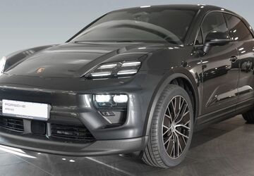 Porsche Macan 9.900 km 86.980 &euro; Frankfurt 60314