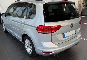VW Touran 73.000 km 17.500 &euro; FRANKFURT AM MAIN 60489