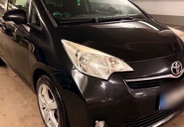 Toyota Verso-S 164.000 km 4.390 &euro; Frankfurt 60486