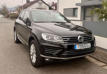 VW Touareg 129.800 km 22.890 &euro; Kelkheim 65779