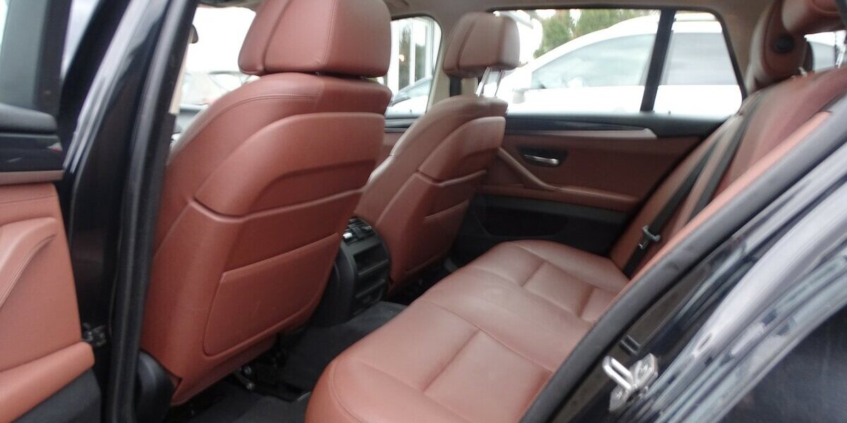 BMW 530d xDrive Leder, Panorama, Navigation, Bi-Xenon 305.861 km 8.990 &euro; Rodgau 63110