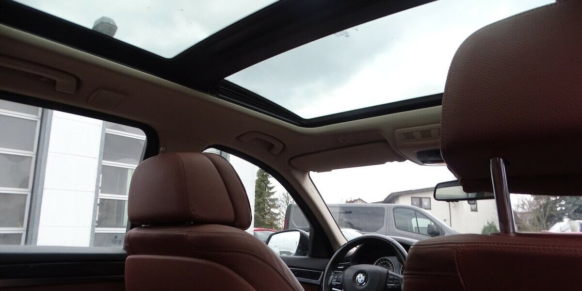 BMW 530d xDrive Leder, Panorama, Navigation, Bi-Xenon 305.861 km 8.990 &euro; Rodgau 63110