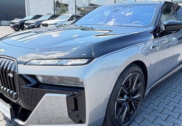 BMW M760 49.896 km 129.900 &euro; Hanau/Nähe Airport Frankfurt/M 63456