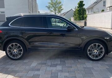 Porsche Cayenne 268.000 km 15.999 &euro; Kelsterbach 65451