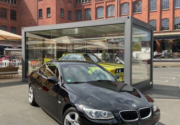 BMW 318 111.800 km 13.318 &euro; Frankfurt 60320