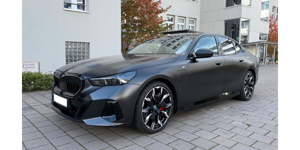 BMW 550 29.801 km 63.950 &euro; Frankfurt am Main 65933