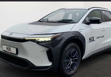 Toyota bZ4X 4.500 km 33.890 &euro; Frankfurt 60314