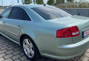 Audi A8 231.000 km 4.950 &euro; Friedrichsdorf bei Frankfurt Main 61381