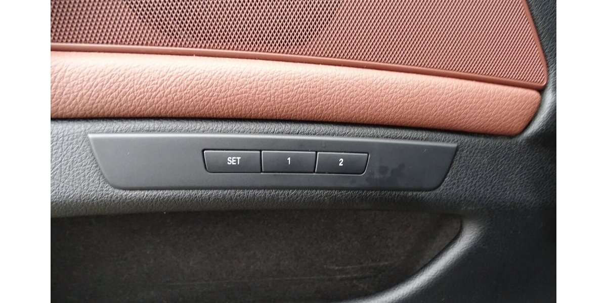 BMW 530d xDrive Leder, Panorama, Navigation, Bi-Xenon 305.861 km 8.990 &euro; Rodgau 63110