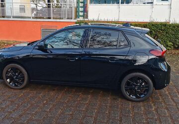 Opel Corsa 17.200 km 15.950 &euro; Rüsselsheim 65428