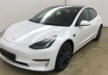 Tesla Model 3 49.290 km 30.728 &euro; Eschborn 65760