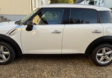 Mini One D Countryman 112.500 km 9.500 &euro; Frankfurt 60599