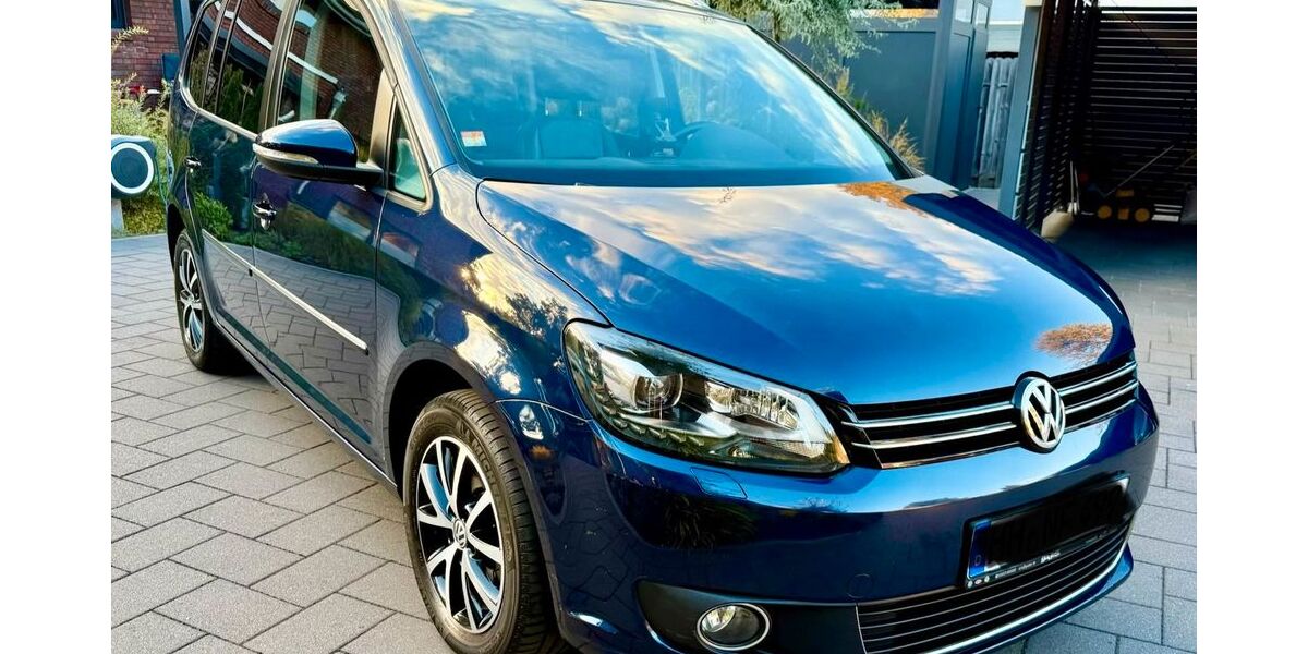 VW Touran 179.000 km 8.900 &euro; Liederbach am Taunus 65835