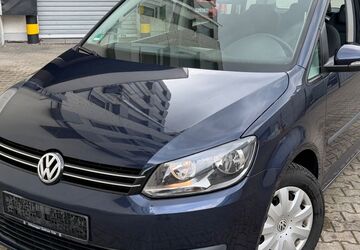 VW Touran 189.999 km 7.199 &euro; Frankfurt am Main 65933