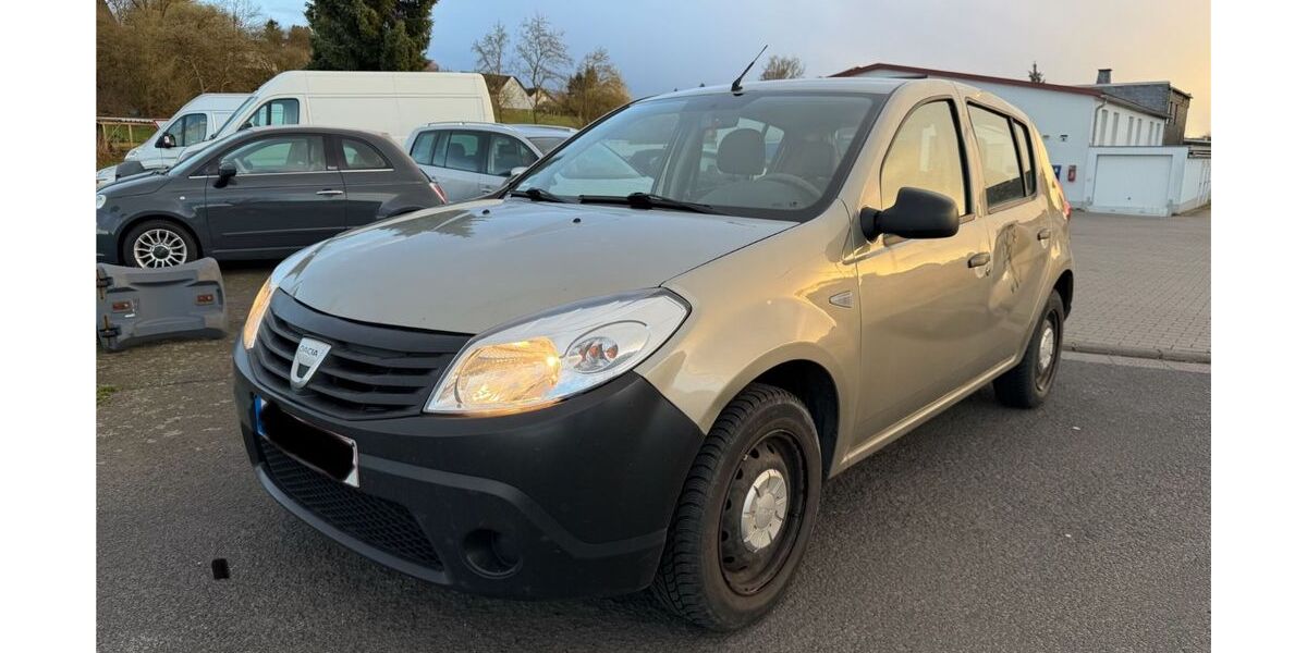 Dacia Sandero 115.000 km 1.300 &euro; Nidderau 61130