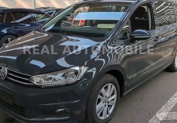 VW Touran 189.000 km 16.500 &euro; Frankfurt am Main 65933