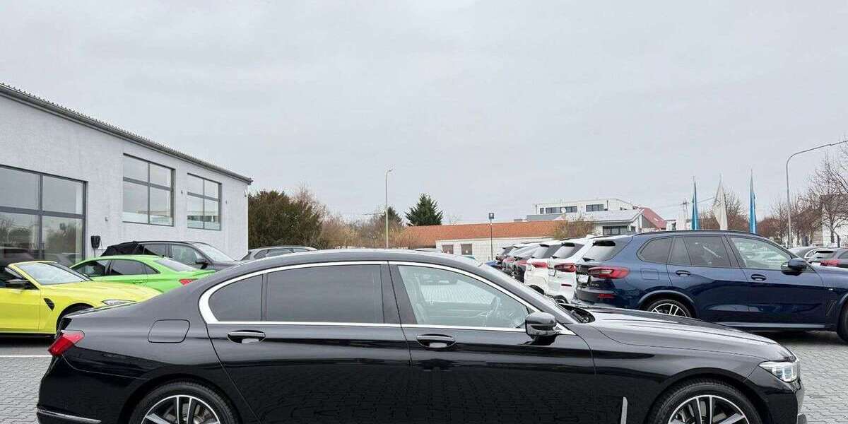 BMW 750 99.899 km 57.990 &euro; Hanau 63456