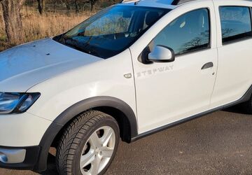 Dacia Sandero 129.000 km 5.100 &euro; Frankfurt 60388