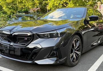 BMW i5 16.000 km 87.750 &euro; Langen 63225