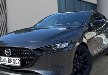 Mazda 3 7.558 km 25.590 &euro; Niedernhausen 65527