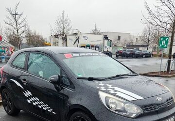 Kia Rio 119.000 km 3.600 &euro; Kronberg am Taunus 61476