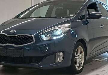 Kia Carens 103.000 km 15.900 &euro; Frankfurt A.m 60388