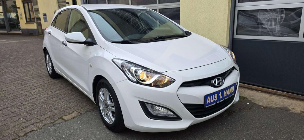 Hyundai i30 61.900 km 8.490 &euro; Frankfurt am Main 60529