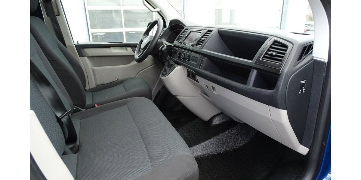 VW T6 Caravelle 2,0l TDI lang DSG, Navi, Klima, AHK, 209.500 km 15.990 &euro; Rodgau 63110