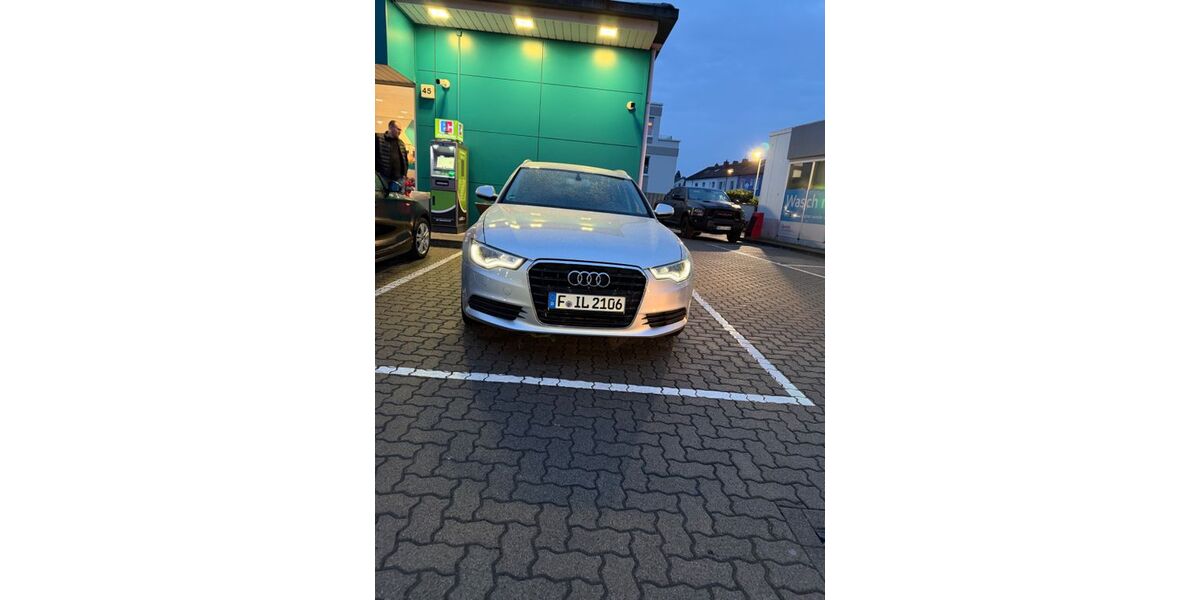Audi A6 215.300 km 10.444 &euro; Frankfurt am Main 60439