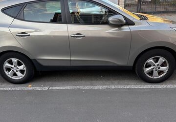 Hyundai ix35 150.345 km 5.700 &euro; Friedrichsdorf 61381